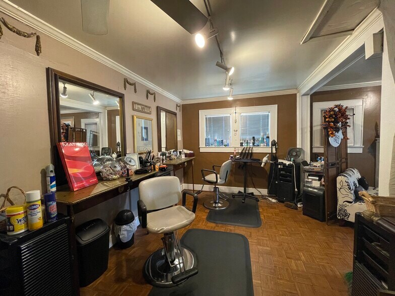 More Photos Of 4 Beck St NW, Atlanta Storefront Retail Office For Sale