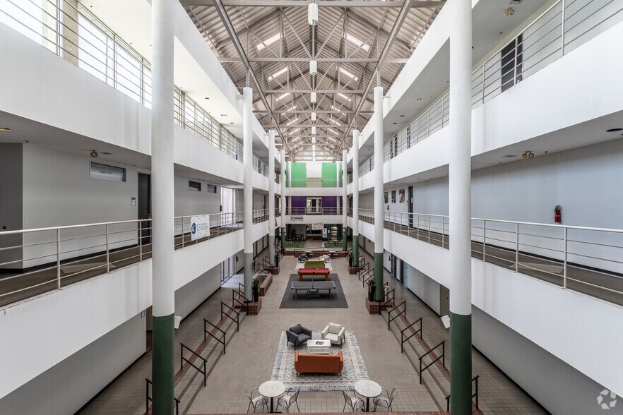 More Photos Of 3463 Magic Dr, San Antonio Office For Lease