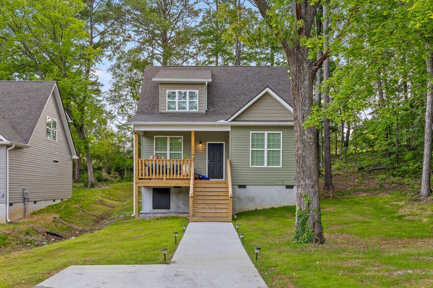 More Photos Of , Chattanooga Specialty For Sale