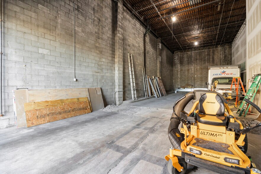 More Photos Of 419 E Market St, Sandusky Hotel For Sale