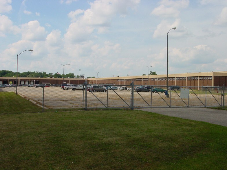 More Photos Of 2929 32nd St SE, Kentwood Manufacturing For Lease