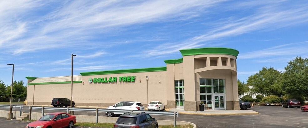 Primary Photo Of 6336 Oaklandon Rd, Indianapolis Drugstore For Sale