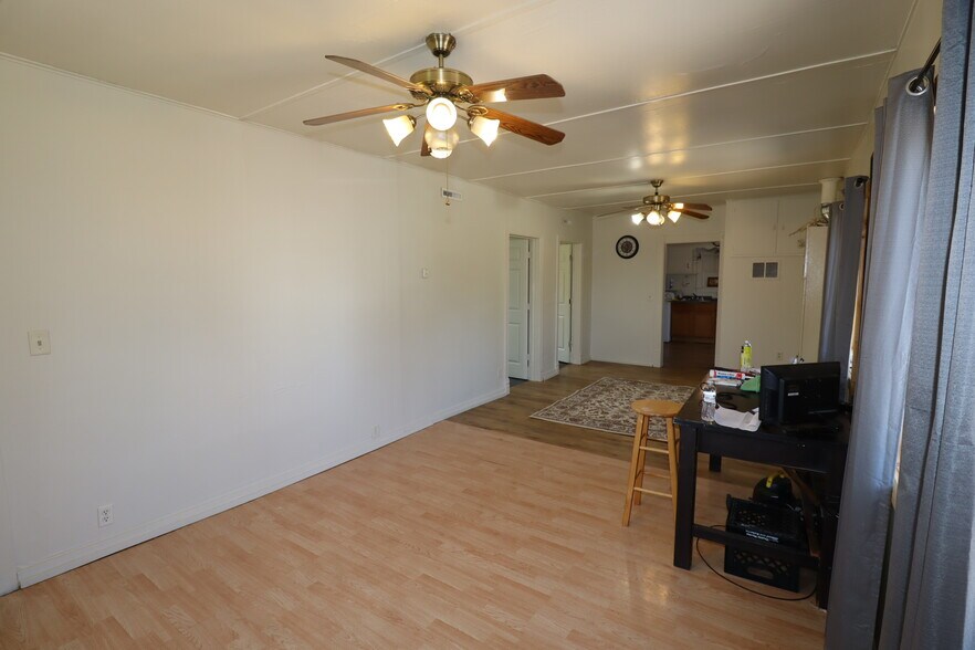 More Photos Of 22195 Highway 63, Grand View Storefront Retail Residential For Sale