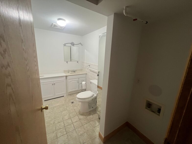 More Photos Of 60 S Broadway, Aurora Storefront Retail Office For Lease