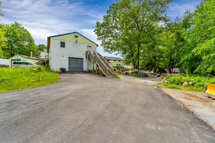 More Photos Of 1190 Liberty Square Rd, Boxborough Warehouse For Sale