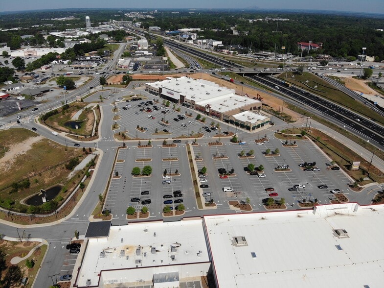 More Photos Of 1363 Iris Dr SE, Conyers Freestanding For Sale