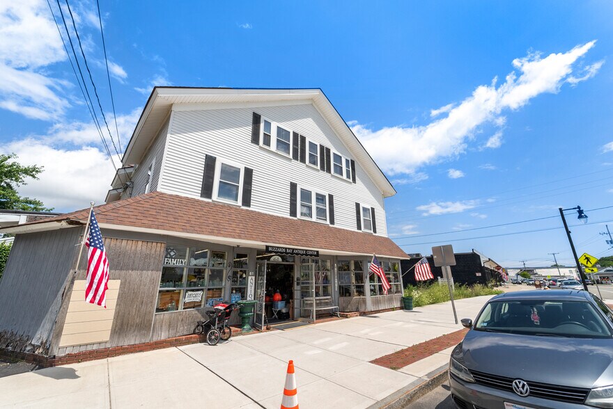 More Photos Of 61 Main St, Buzzards Bay Freestanding For Sale