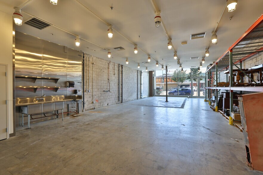 More Photos Of 22549-22551 Foothill Blvd, Hayward Storefront For Sale
