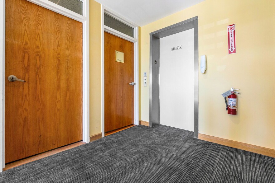 More Photos Of 491 Maple St, Danvers Office For Sale