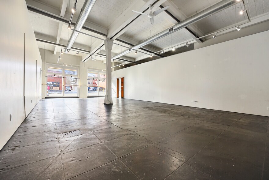 More Photos Of 5515 Penn Ave, Pittsburgh Storefront Retail Office For Lease