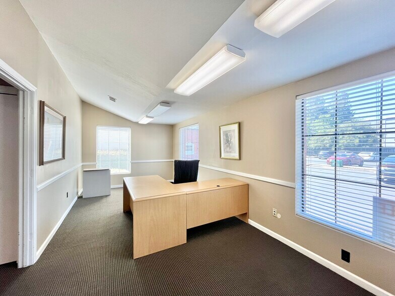 More Photos Of 8035 Madison Ave, Citrus Heights Medical For Sale