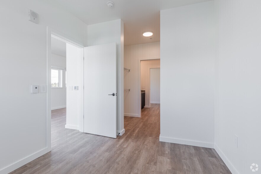 More Photos Of 550 SE Martin Luther King Jr Blvd, Portland Apartments For Lease