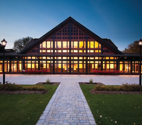 More Photos Of 392 Rue Notre-Dame, Montebello Hotel For Sale