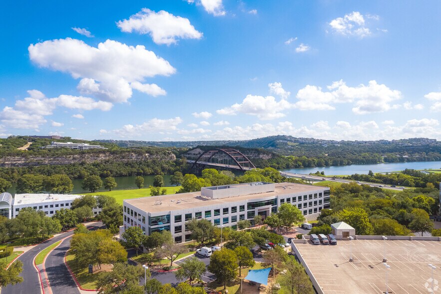 More Photos Of 5001 Plaza On The Lake Dr, Austin Office For Lease