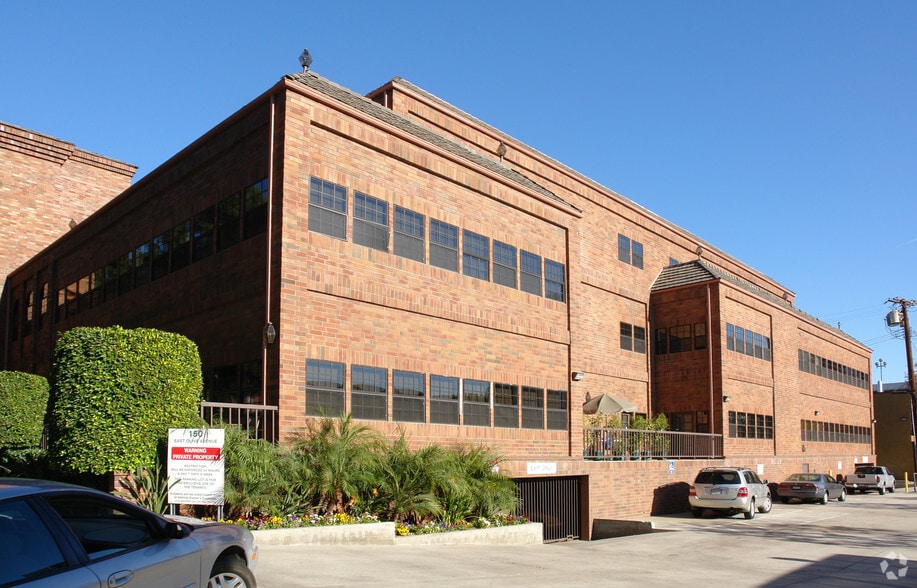 More Photos Of 150 E Olive Ave, Burbank Office For Lease