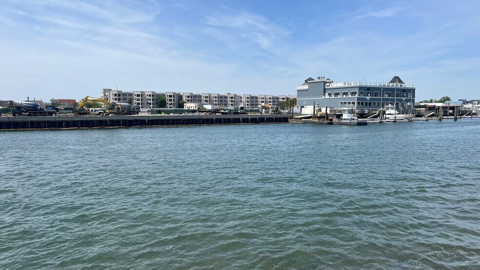 More Photos Of 405 Woodcleft Ave, Freeport Land For Sale