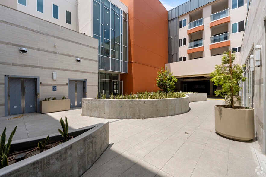 More Photos Of 101-109 E Valley Blvd, San Gabriel Apartments For Lease