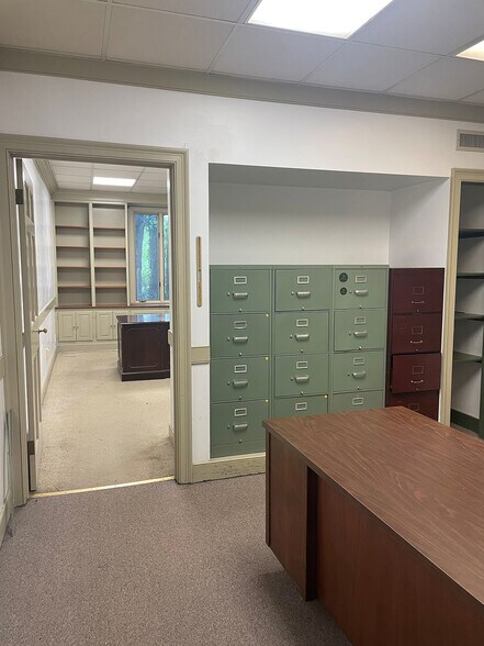 More Photos Of 678 Rappahannock Dr, White Stone Office For Sale