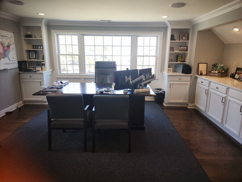 More Photos Of 410 E Main St, Centerport Office Residential For Sale