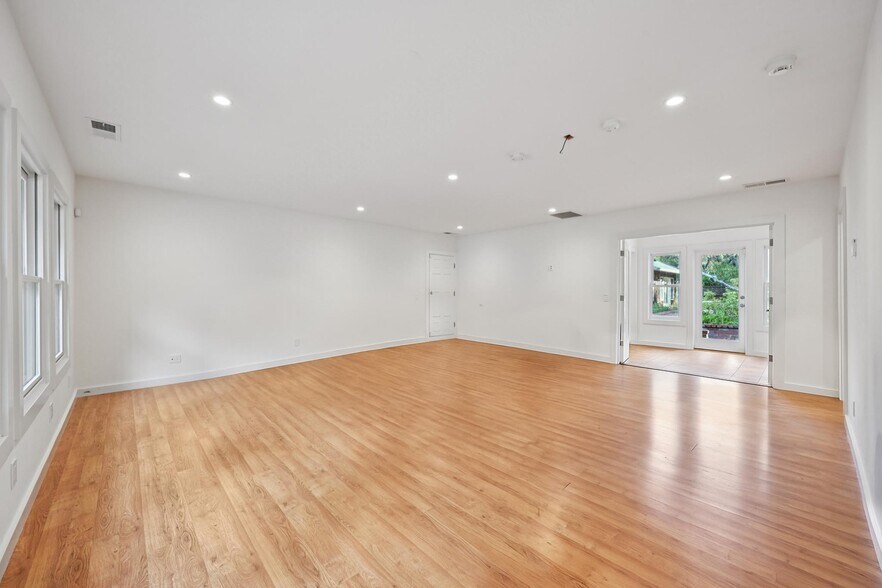 More Photos Of 1605 Lucas Valley Rd, San Rafael Healthcare For Sale