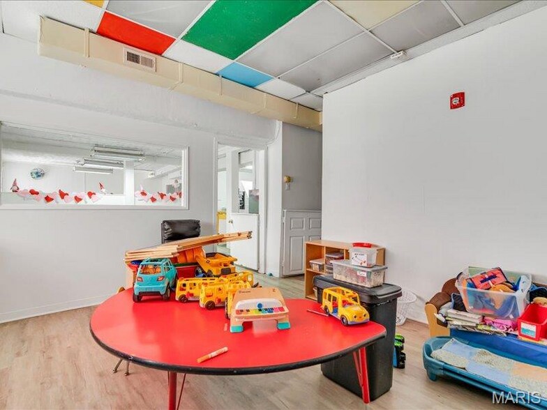 More Photos Of 8035 N Broadway, Saint Louis Daycare Center For Sale