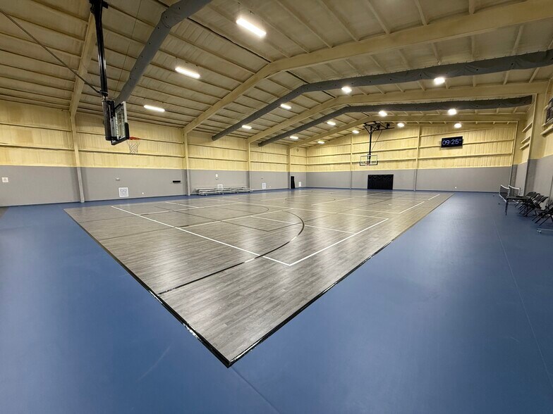 More Photos Of 9129 FM 678, Whitesboro Manufacturing For Sale