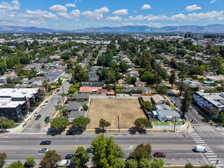 More Photos Of 14715 Burbank Blvd, Van Nuys Land For Sale