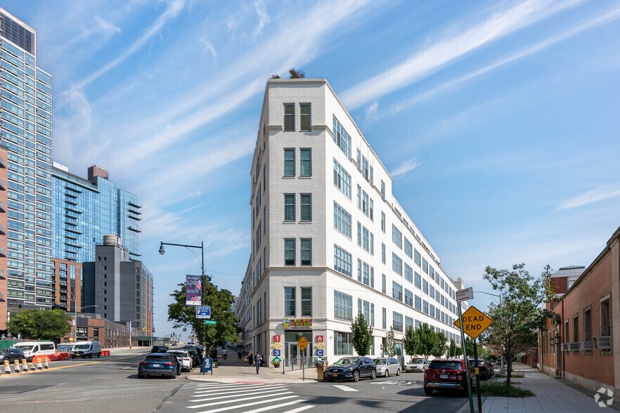 More Photos Of 2728 Thomson Ave, Long Island City Apartments For Sale