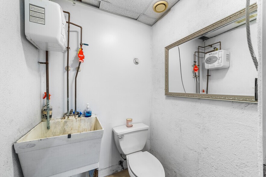 More Photos Of 17 Lincoln Ave, Jamesburg Carwash For Sale