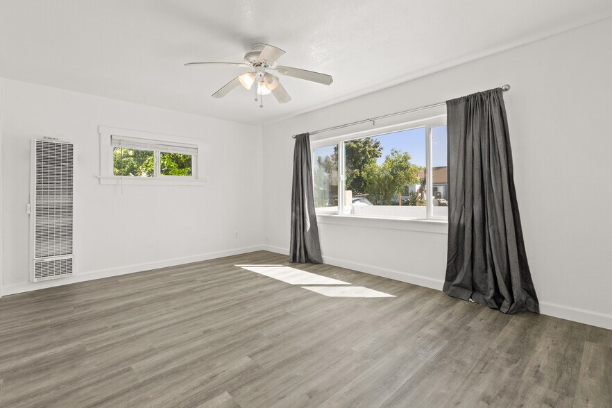 More Photos Of 4236 1/2 41st St, San Diego Multifamily For Sale