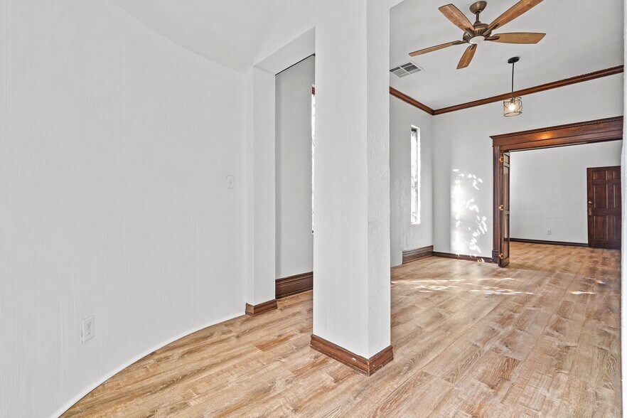 More Photos Of 1127 Wyoming Ave, El Paso Loft Creative Space For Lease