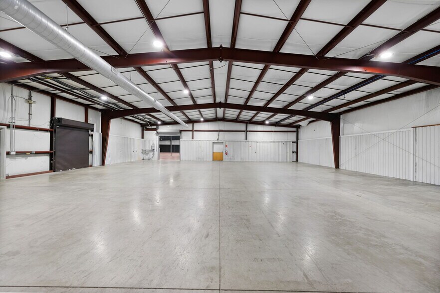 More Photos Of 110 Commercial Blvd, Flat Rock Manufacturing For Sale