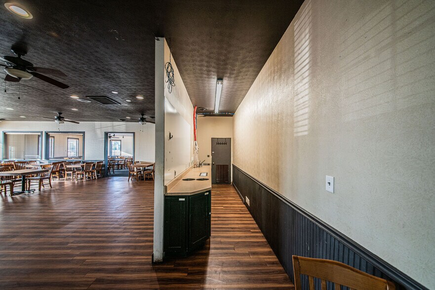 More Photos Of 7052 Benton Rd, Paducah Restaurant For Sale