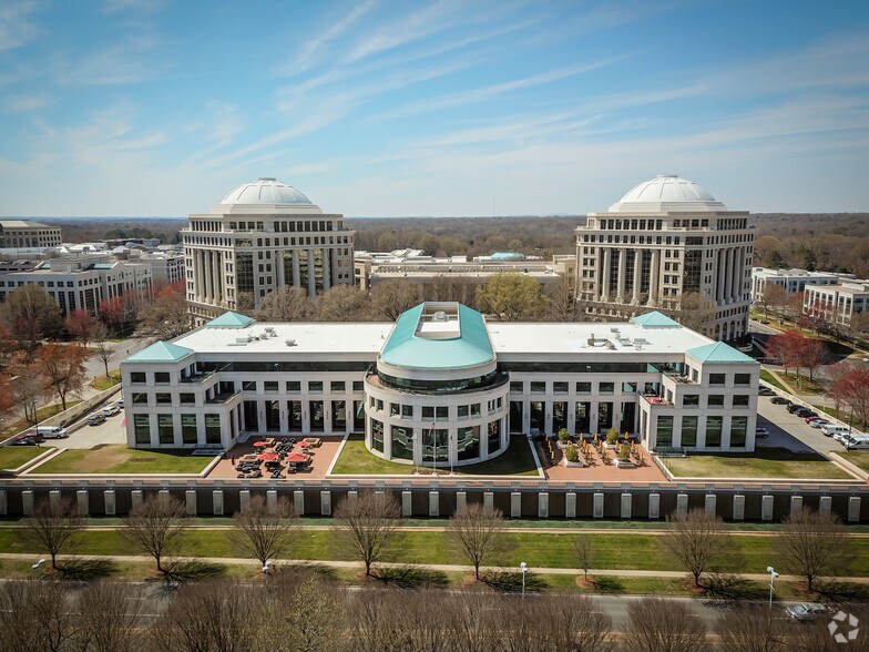 More Photos Of 4350 Congress St, Charlotte Office For Lease