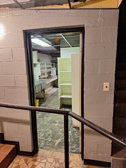 More Photos Of 525 Main St, Altavista Restaurant For Sale