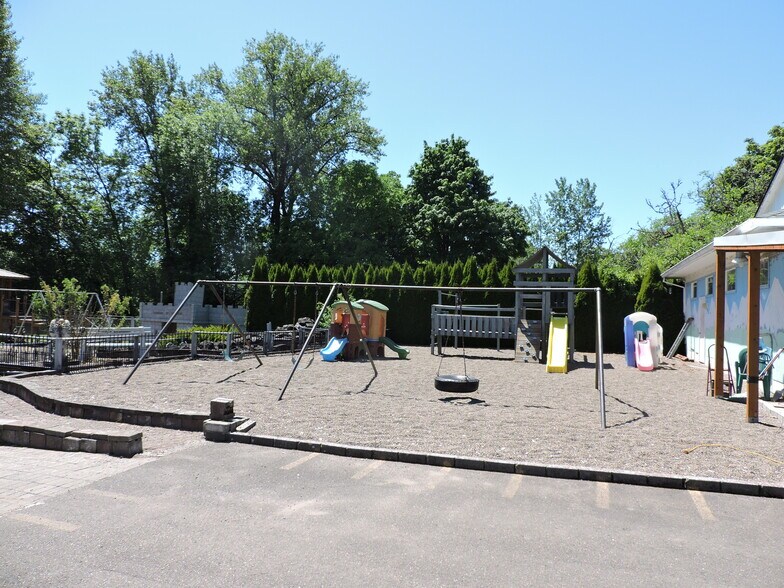 More Photos Of 940 W Main St, Sheridan Religious Facility For Sale