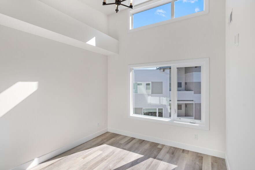 More Photos Of 1308 Snowberry Ln, Louisville Apartments For Sale
