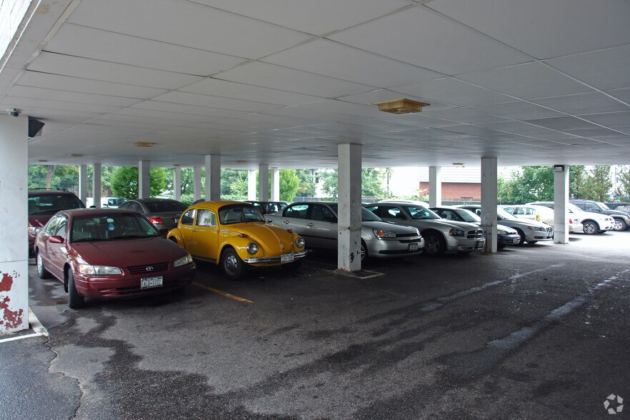 More Photos Of 7 High St, Huntington Office For Lease