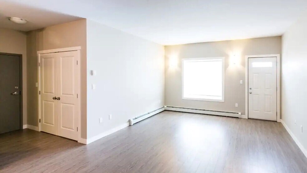 More Photos Of 4813 53 St, Red Deer Apartments For Sale