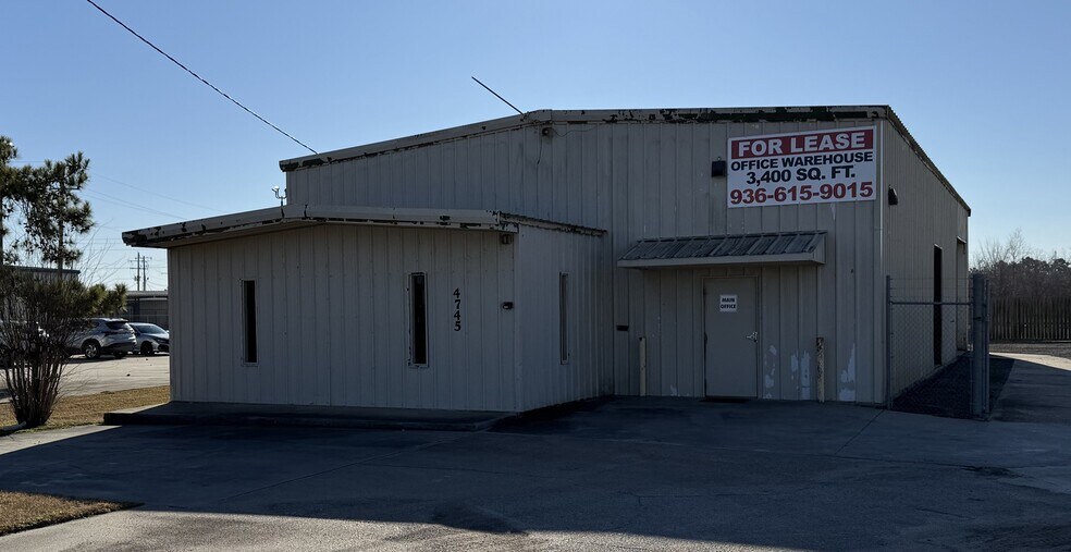 Primary Photo Of 4745 Fannett Rd, Beaumont Industrial For Lease
