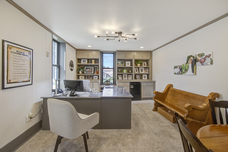 More Photos Of 2001 10th St, Emmetsburg General Retail For Sale