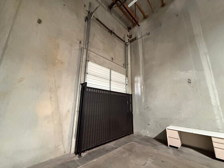 More Photos Of 15823 W Monte St, Sylmar Warehouse For Sale
