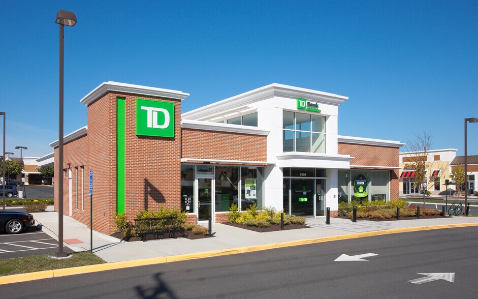 More Photos Of 9570 Main St, Fairfax Unknown For Lease