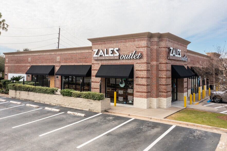 More Photos Of 6501-6887 Highway 6 N, Houston Unknown For Lease