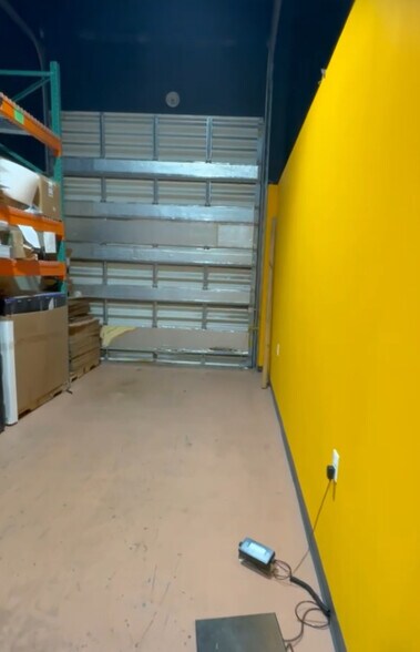 More Photos Of 1845 NW 112th Ave, Miami Light Manufacturing For Sale