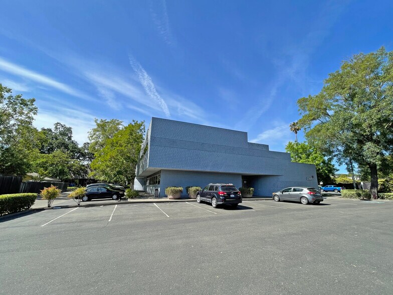 More Photos Of 2351 Mendocino Ave, Santa Rosa Office For Sale