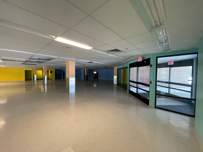More Photos Of 720 W Lancaster Ave, Bryn Mawr Freestanding For Lease