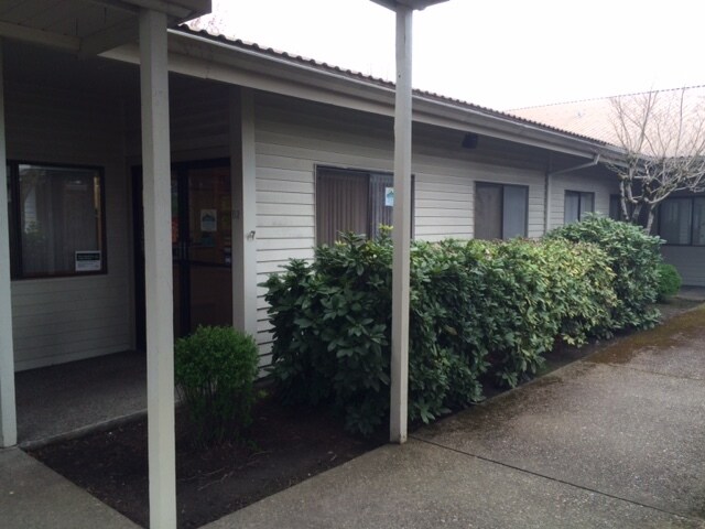 More Photos Of 17175 SW Tualatin Valley Hwy, Beaverton Medical For Lease