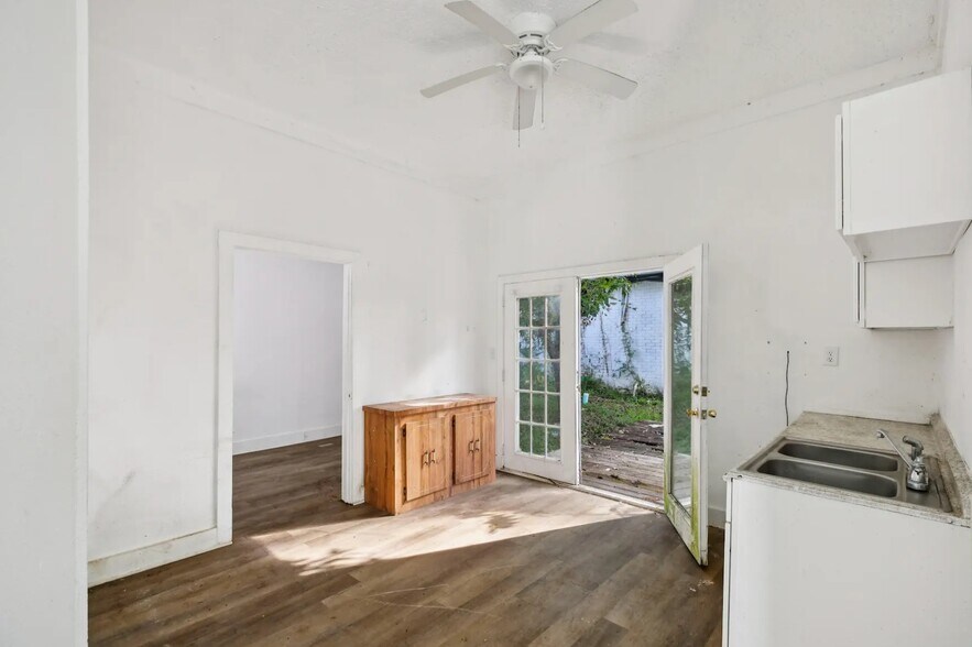 More Photos Of 242 Bishop, Livingston Apartments For Sale