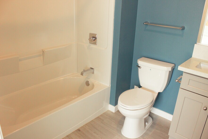 More Photos Of 1259 W 36th Pl, Los Angeles Apartments For Sale